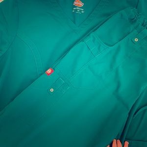 Dickies Xtreme Stretch Scrubs